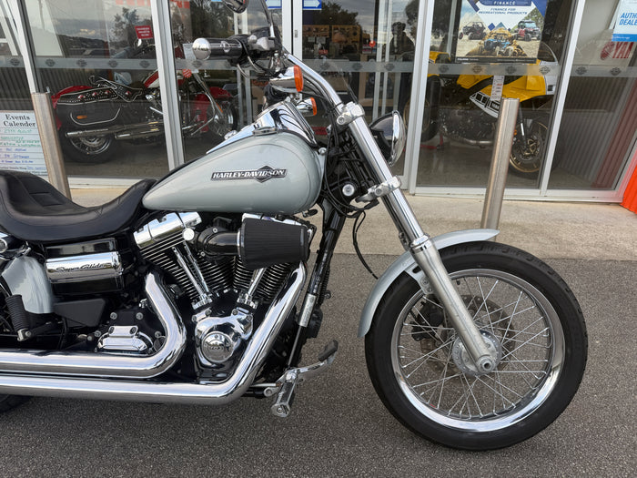 2014 Harley-Davidson Dyna Super Glide Custom 1690 (FXDC)