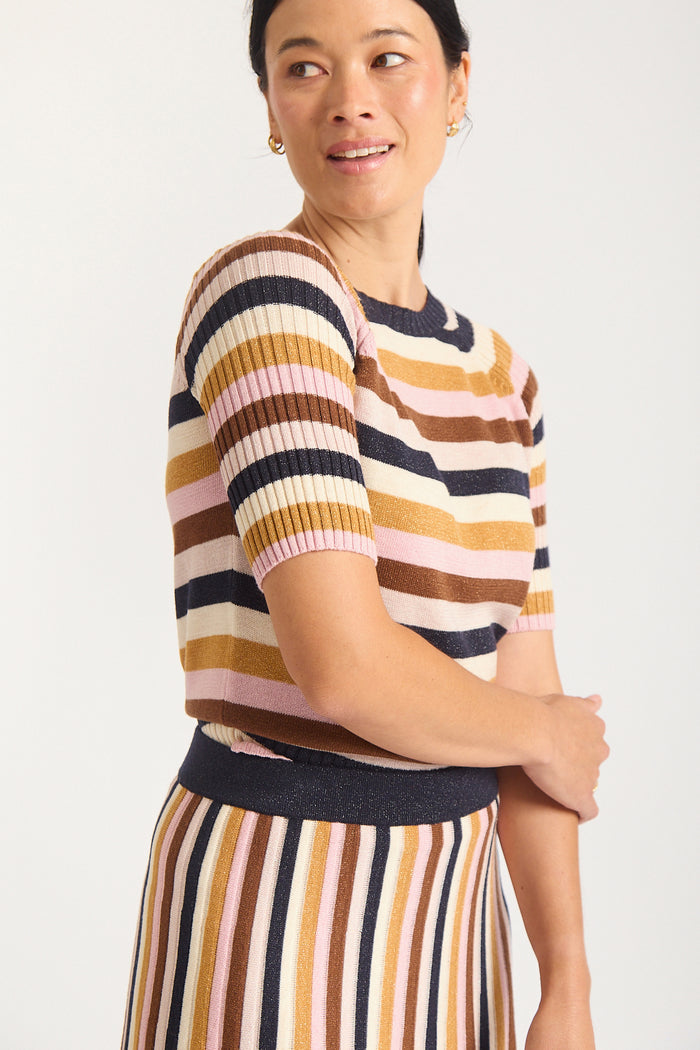 Avenue Lurex Top In Nutmeg