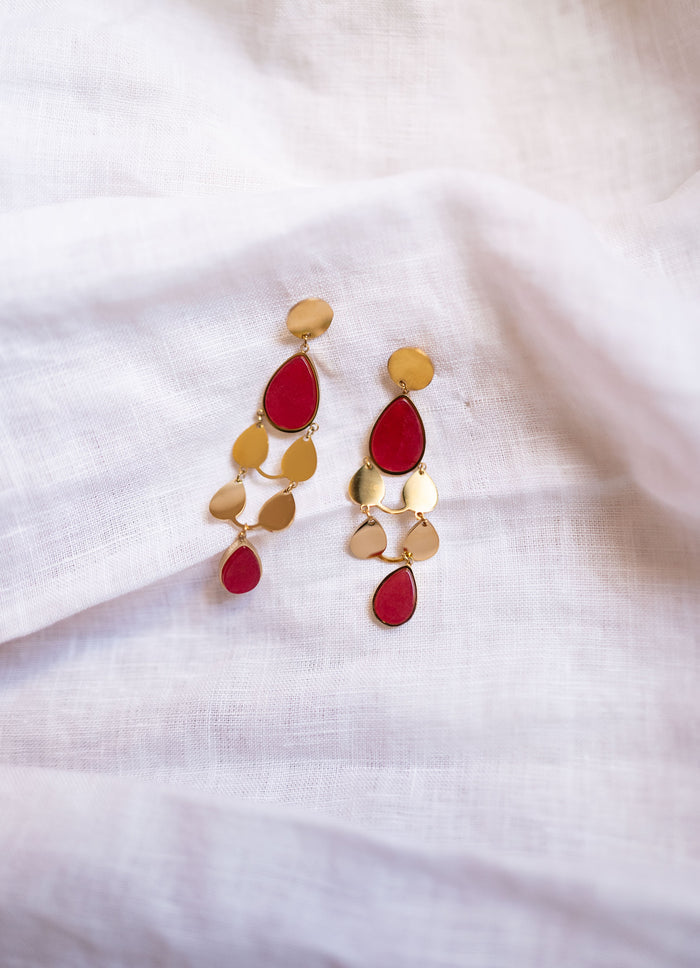 Golden and pink Noan dangle earrings detail