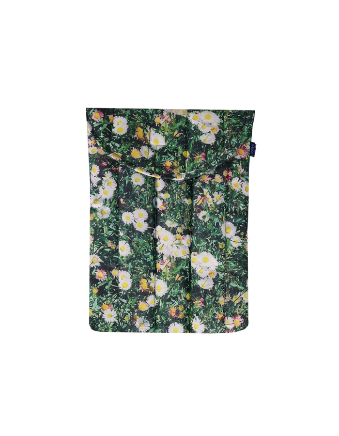 PUFFY 13" LAPTOP SLEEVE DAISY