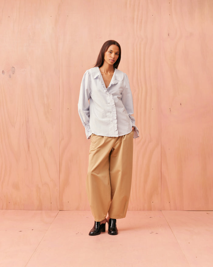 SANDLER RUFFLE SHIRT BLUE STRIPE