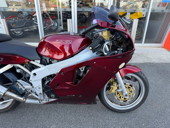 1990 Kawasaki ZXR750