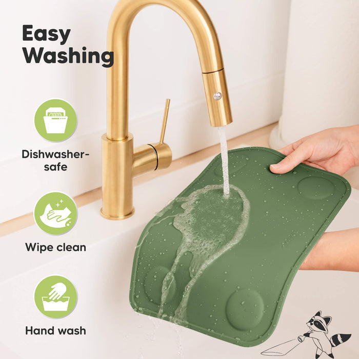 Easy to clean, the placemat is dishwasher-safe, wipeable, and hand-wash friendly.