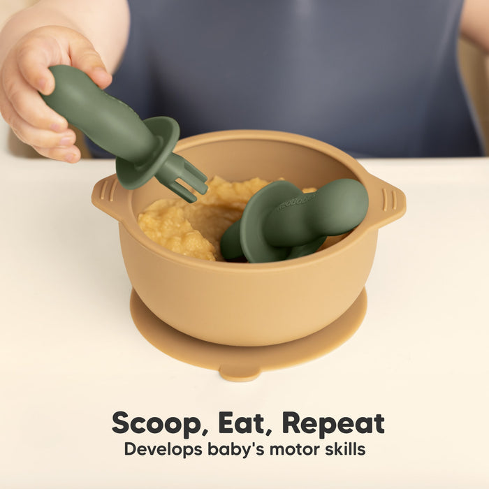 Scoop, eat, and repeat while helping develop baby’s motor skills.