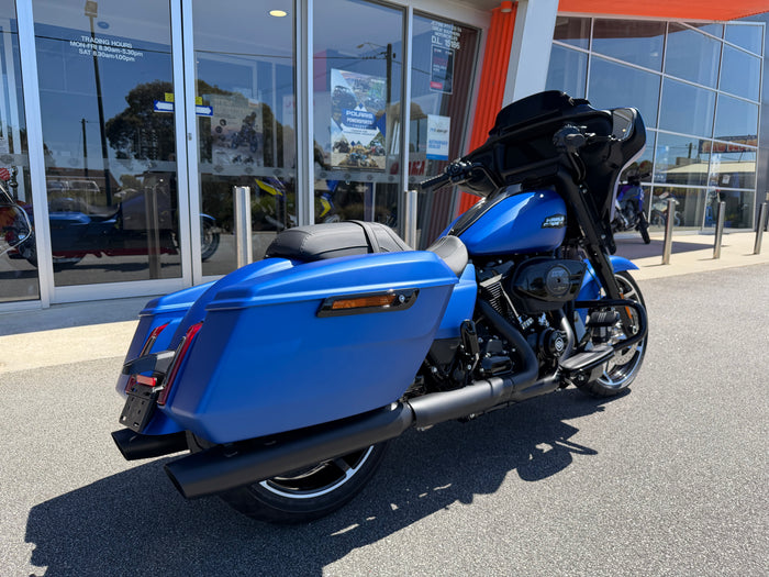 2026 Harley-Davidson Street Glide 117 (FLHX)