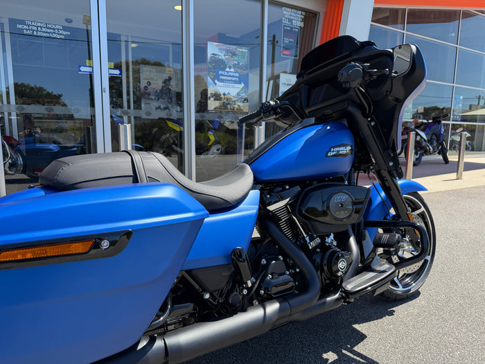 2026 Harley-Davidson Street Glide 117 (FLHX)