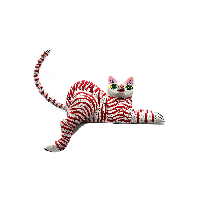 Reclining Feline (w 7" x h 5.4") / White