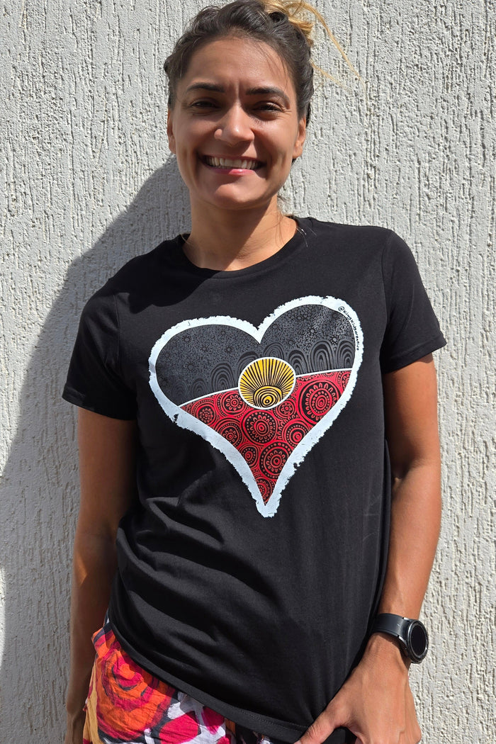 Aboriginal Art Flaglove unisex T-Shirt