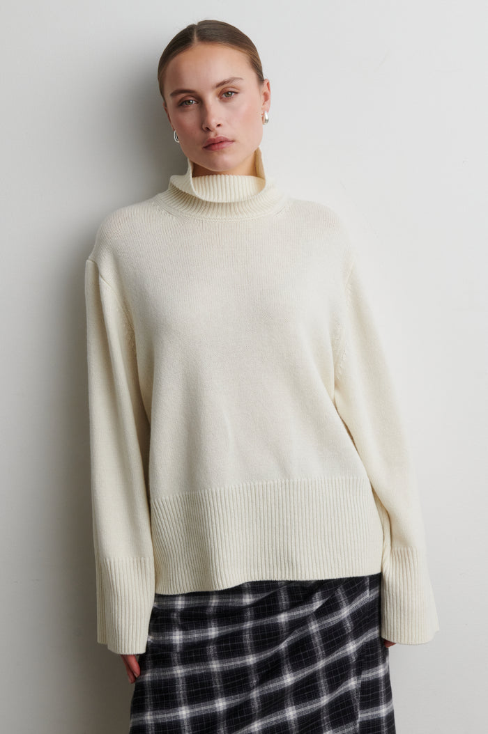 Alpha Knit T-Neck