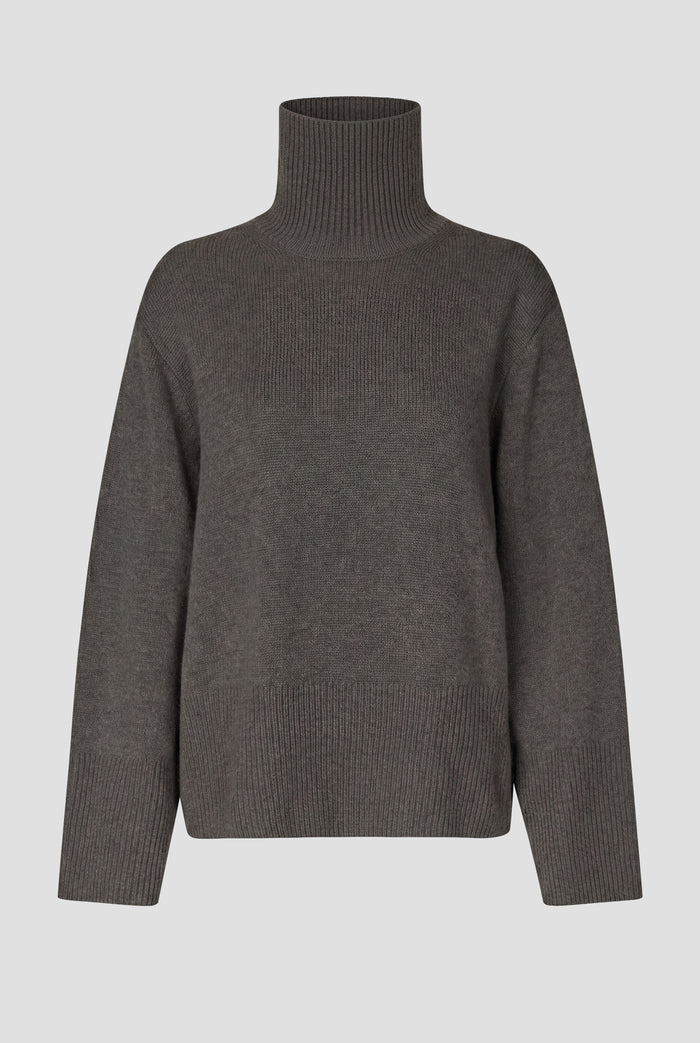 Alpha Knit T-Neck