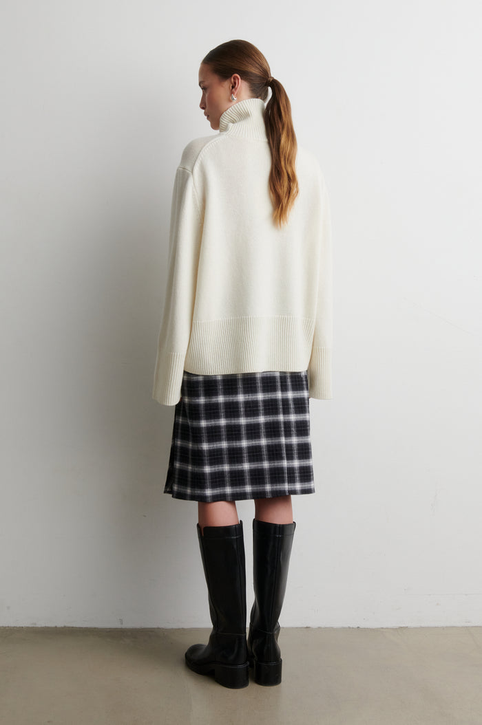 Alpha Knit T-Neck