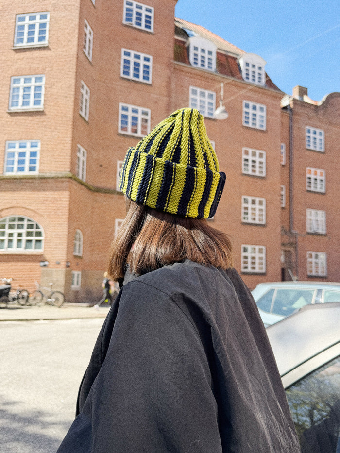 Axis Beanie Knit Kit