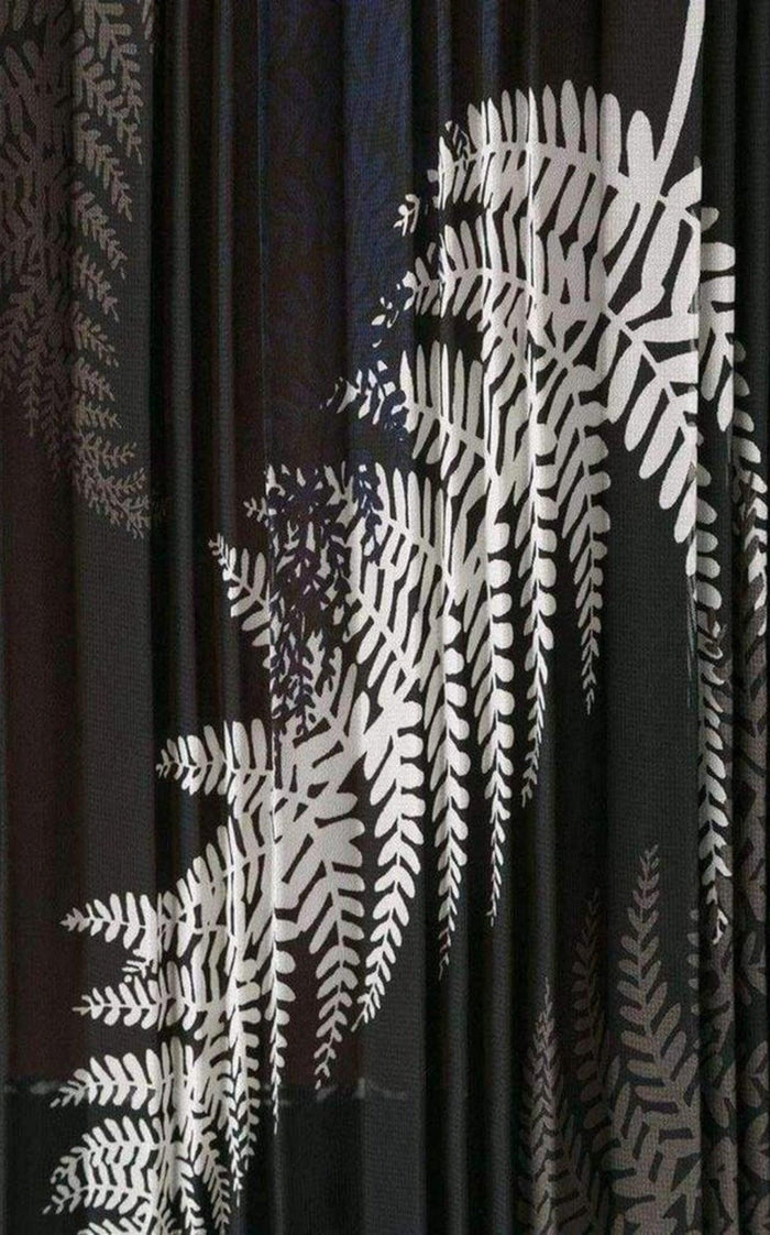 Sacai Back Pleat Black T-shirt - Runway Catalog