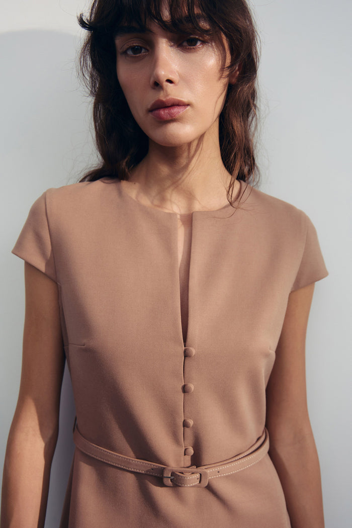 DARK BEIGE