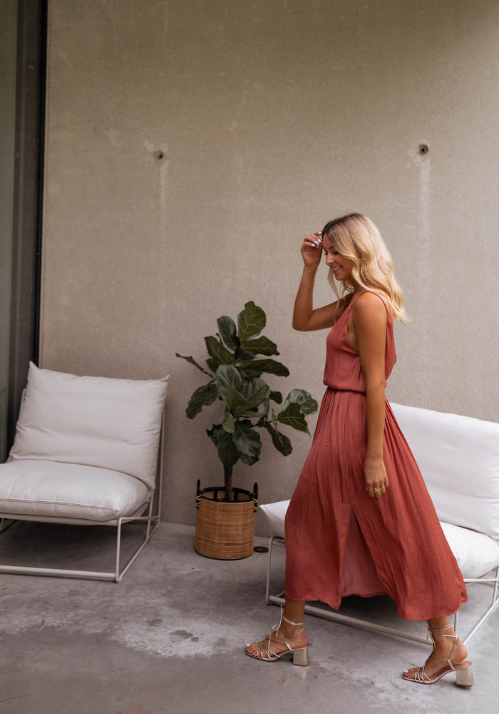 Brick Dalie maxi dress hem split detail