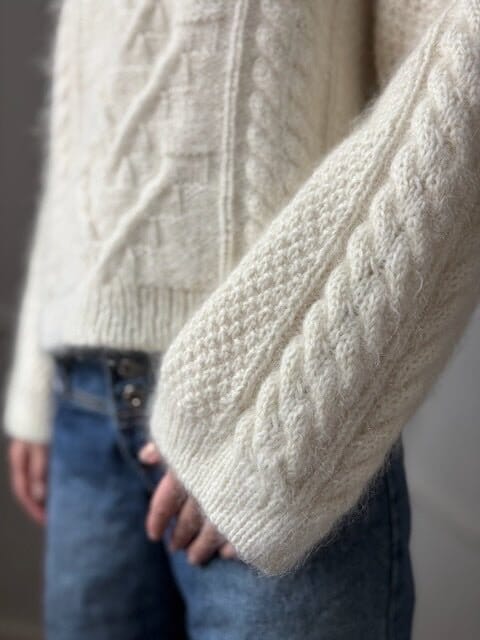 Cable Joy Sweater, knitting kit in Önling No 3 + silk mohair
