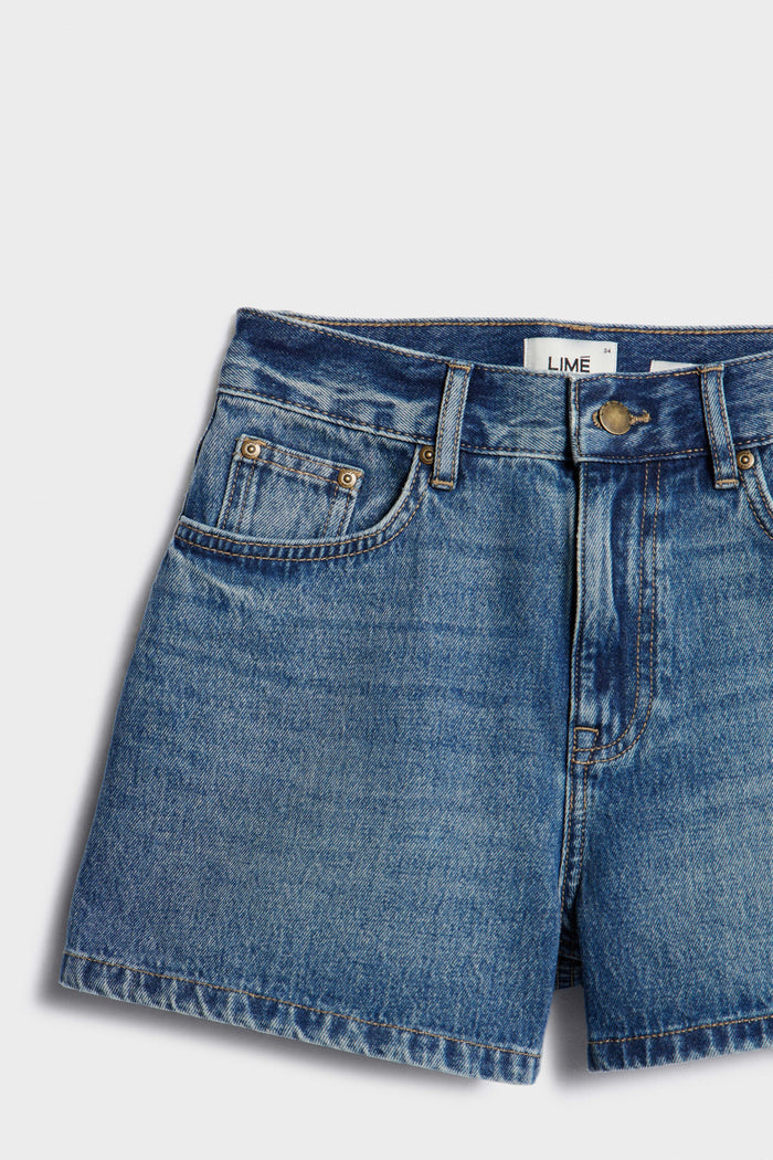 VINTAGE BLUE