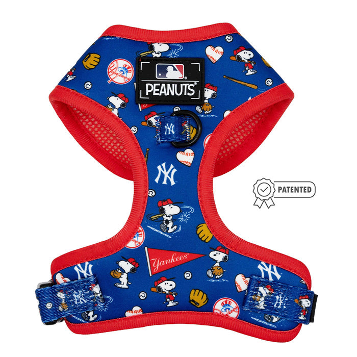 The Sassy Woof Dog Two Piece Bundle - MLB™ x Peanuts™ New York Yankees™ features Snoopy playing baseball, Yankees and Peanuts MLB logos, baseball motifs, branded patches, and pairs perfectly with your dog's favorite leash.