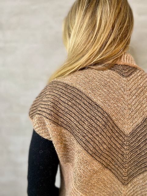 Duet vest by Hanne Falkenberg, No 20 knitting kit