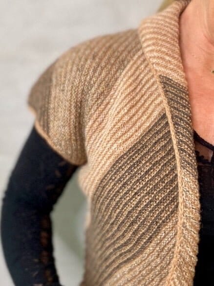 Duet vest by Hanne Falkenberg, No 20 knitting kit