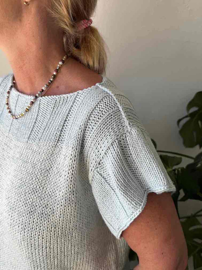 Easy Peasy Rose tee, No 21 + 14 knitting kit