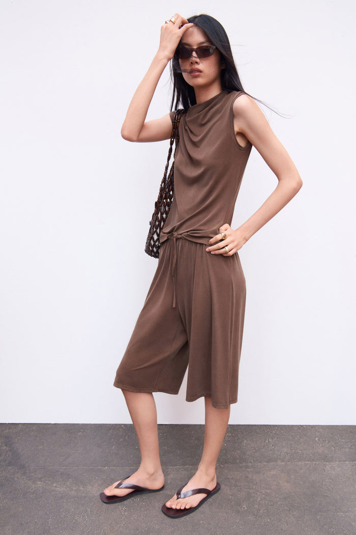 DARK BEIGE