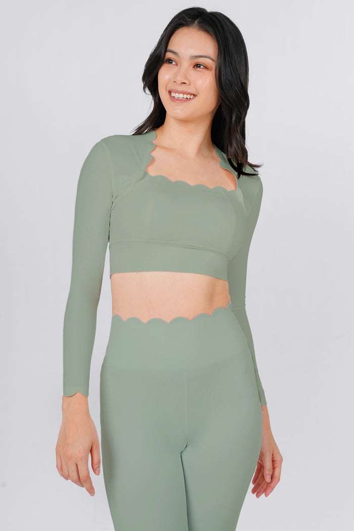 Forget-Me-Not Cape Long Sleeve Bra Tank