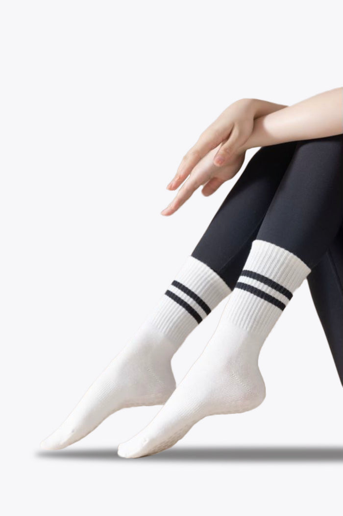 Grippy Non Slip Grip Socks (2-Pairs)