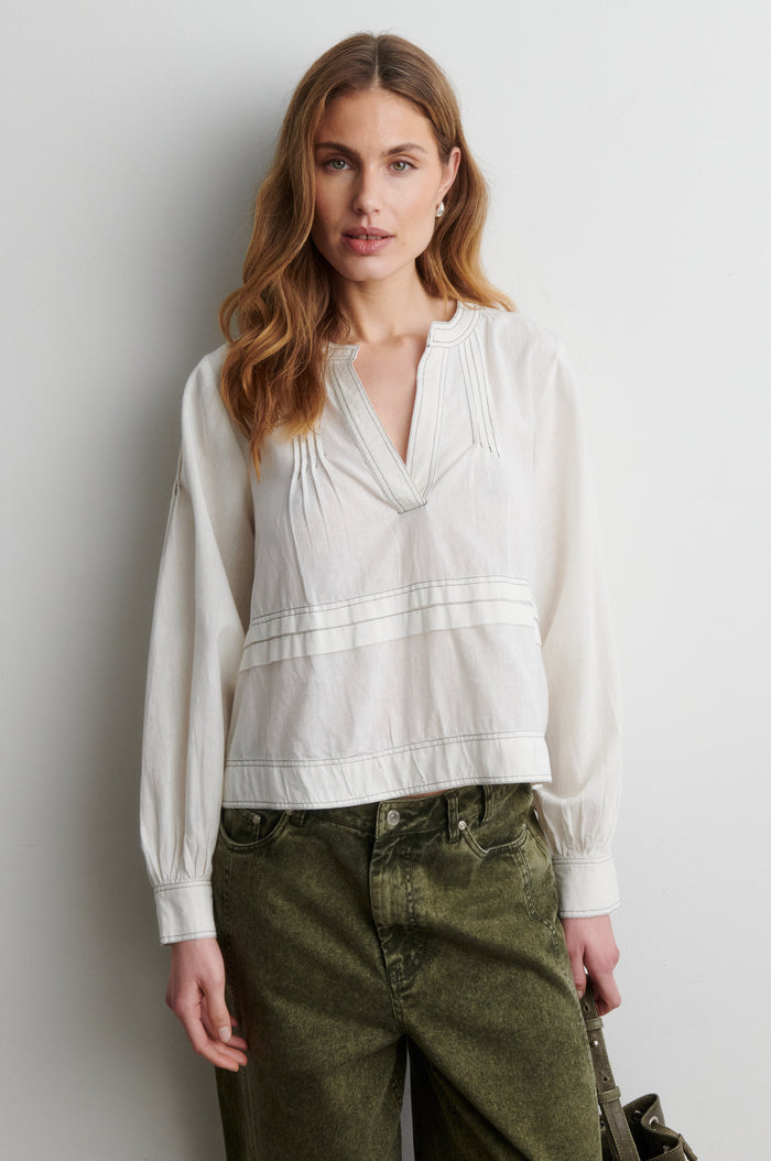 Livena Blouse
