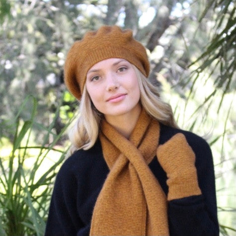 Merino and possum dash beret in colour Gold