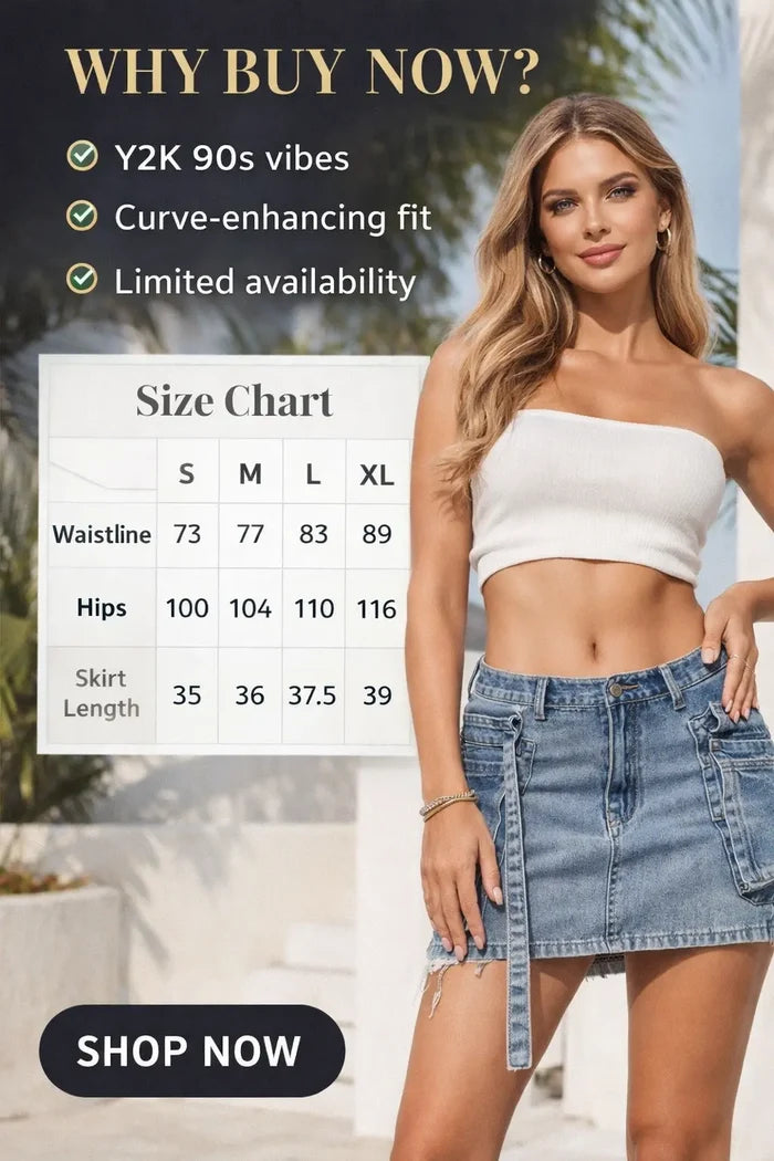 Women’s Y2K denim mini skirt with low waist, pocket detail and early 2000s street style