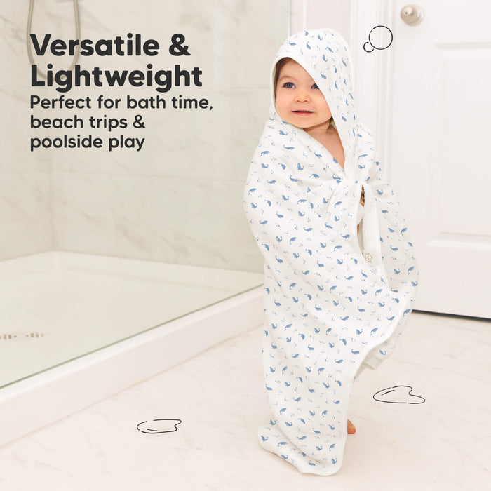 Versatile & Lightweight - Perfect for bath time, beach trips & poolside play