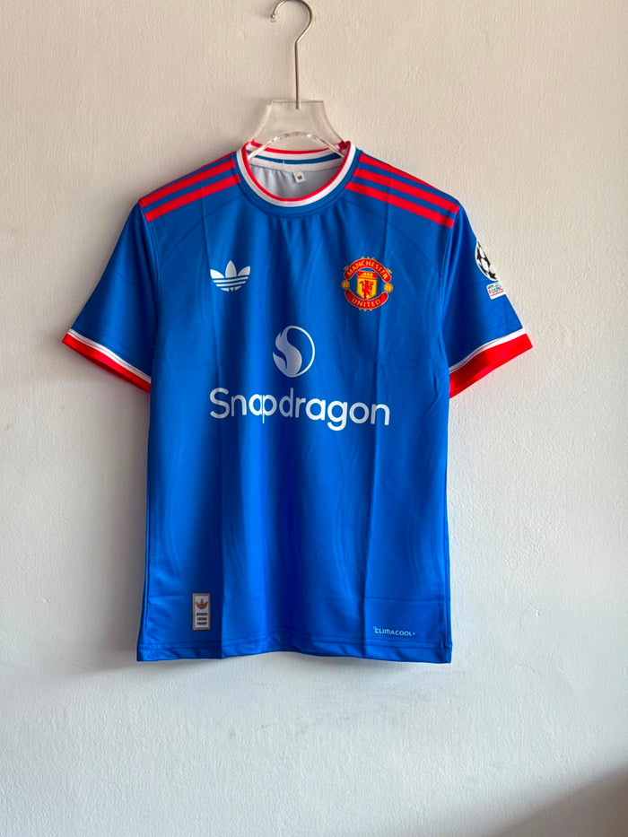 Manchester United 26-27 Away Printed Kit – CUNHA #10