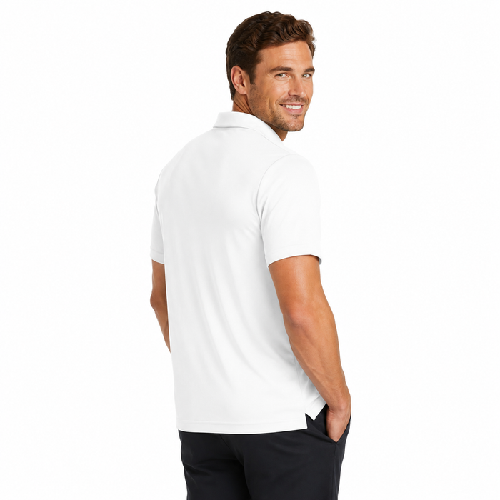 Smart casual men's polo t shirt in breathable polyester with relaxed fit, clean collar and Under Armour look for daily use go
