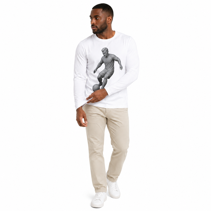 Men's sporty long sleeve shirt in 100% polyester, made for simple casual outfits, home relaxation and cheering on match days.