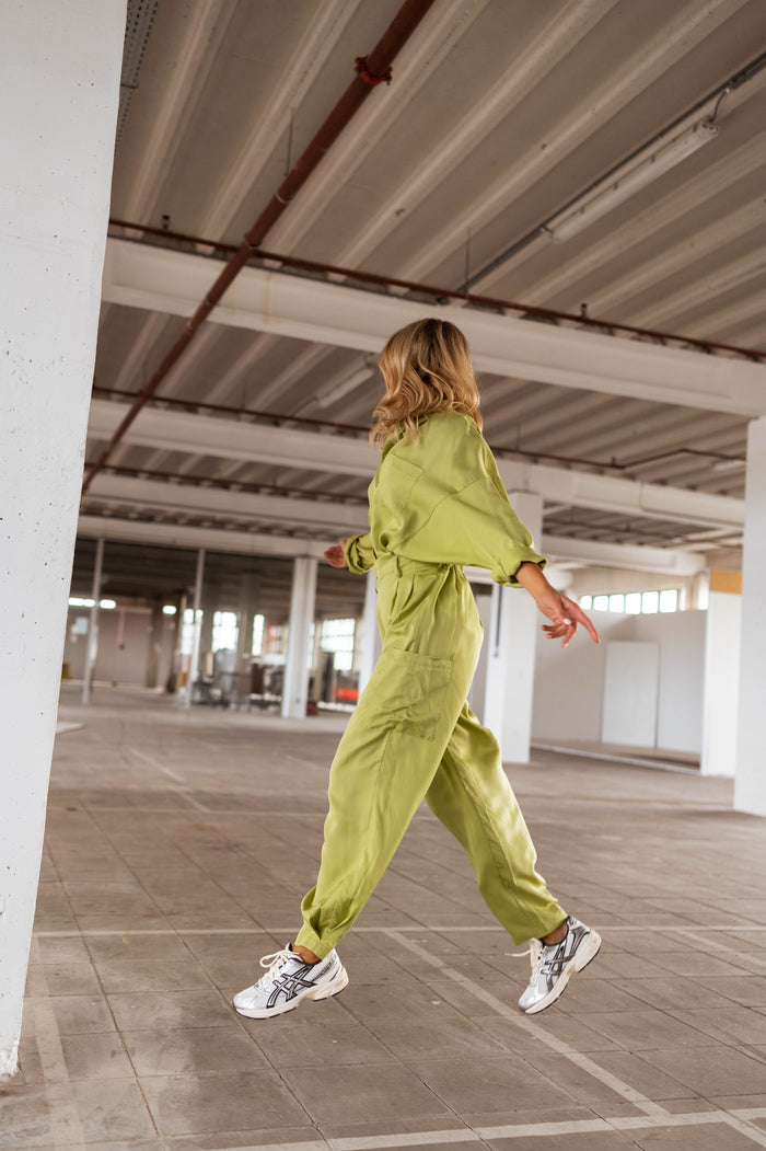 Model wearing olive green Chandler cargo pants