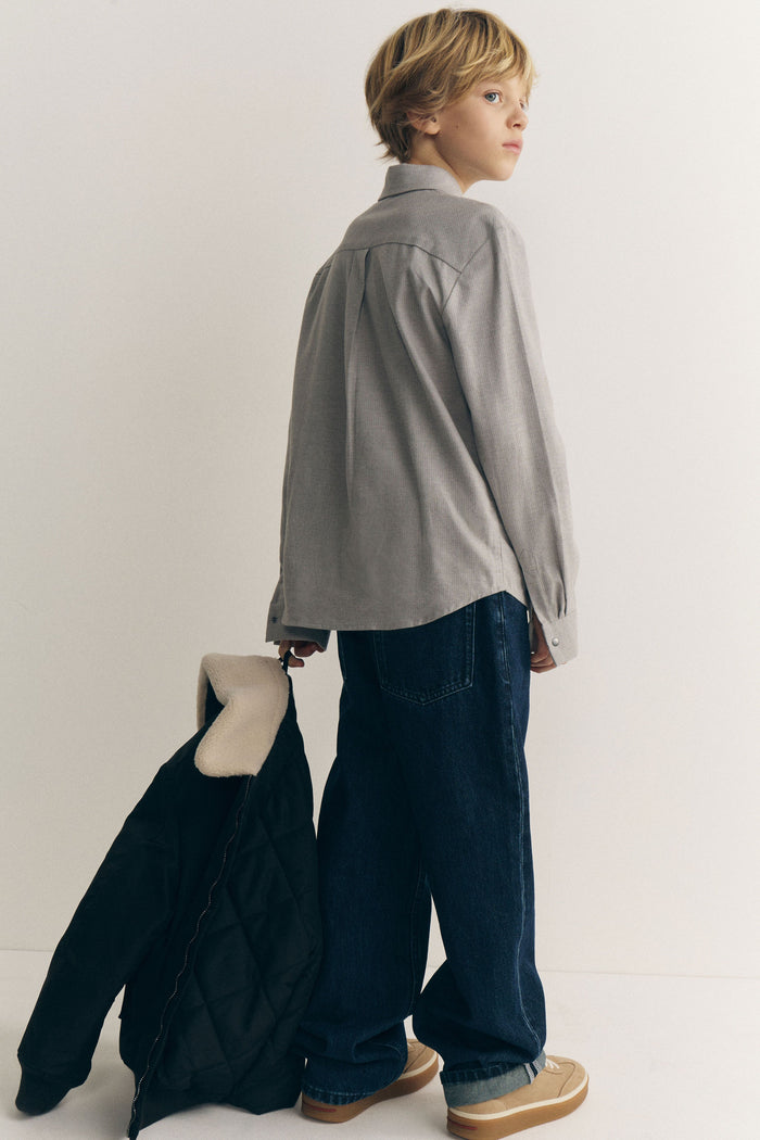 LIGHT GREY