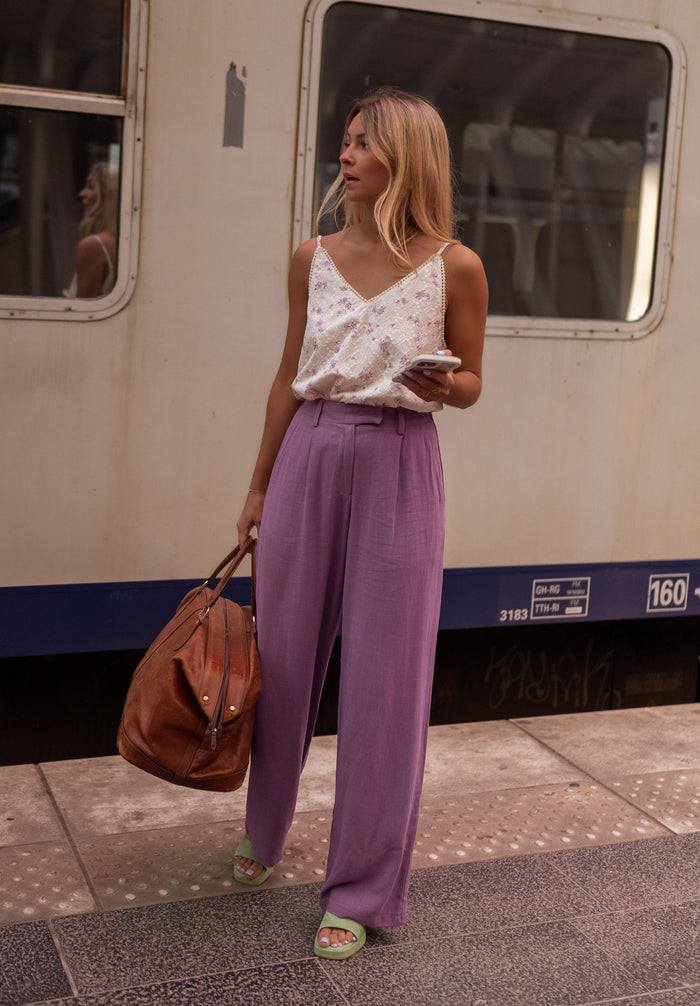 Purple linen Joey pants styled outfit
