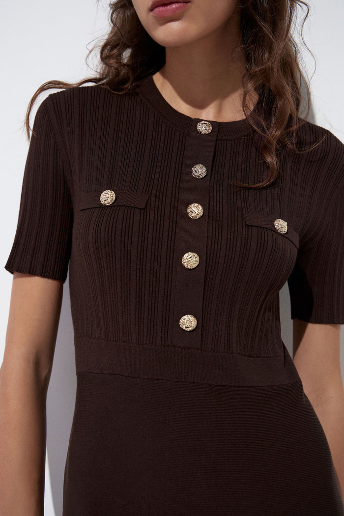 DARK BROWN