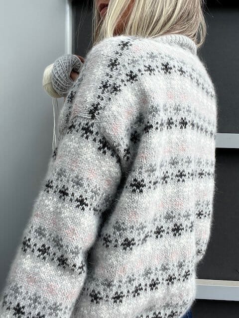 OBS MÆNGDER Rikke Bloom Sweater by Rikke Jönsson, No 1 knitting kit Knitting kits Rikke Jönsson