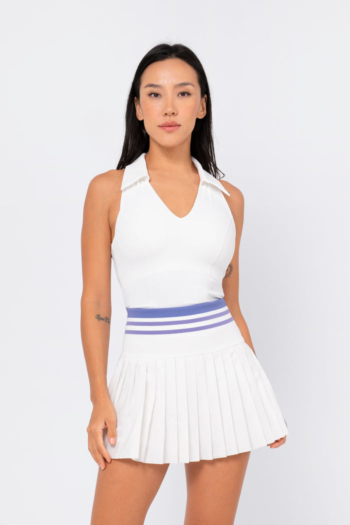 S / White