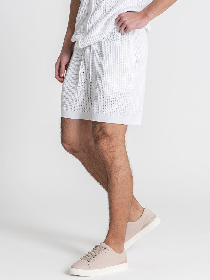shorts / White Insignia Edge Sneakers