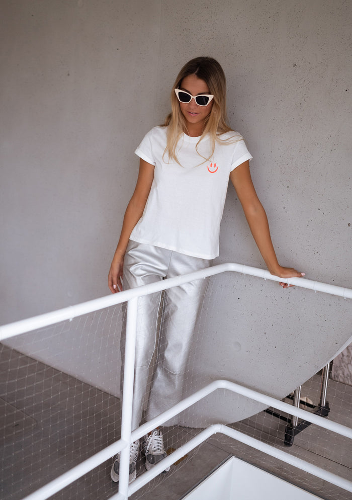 White Smiley cotton tee side view