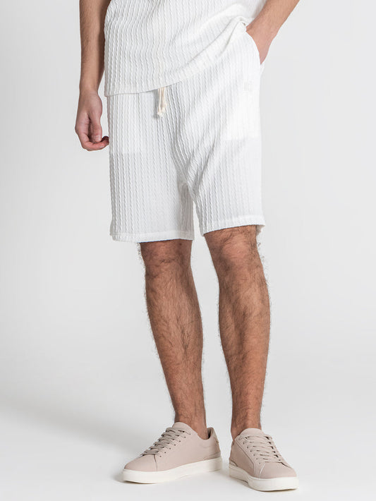 shorts / White Smart Sneakers